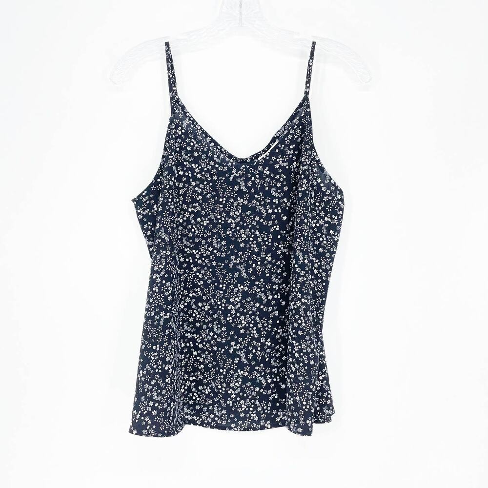 So Floral Black & White V-Neck Tank Top Size Medium